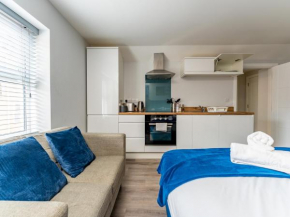 Pass the Keys Spacious lovely 1 bedroom studio town centre, Bournemouth